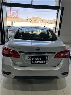 نیسان سێنترا